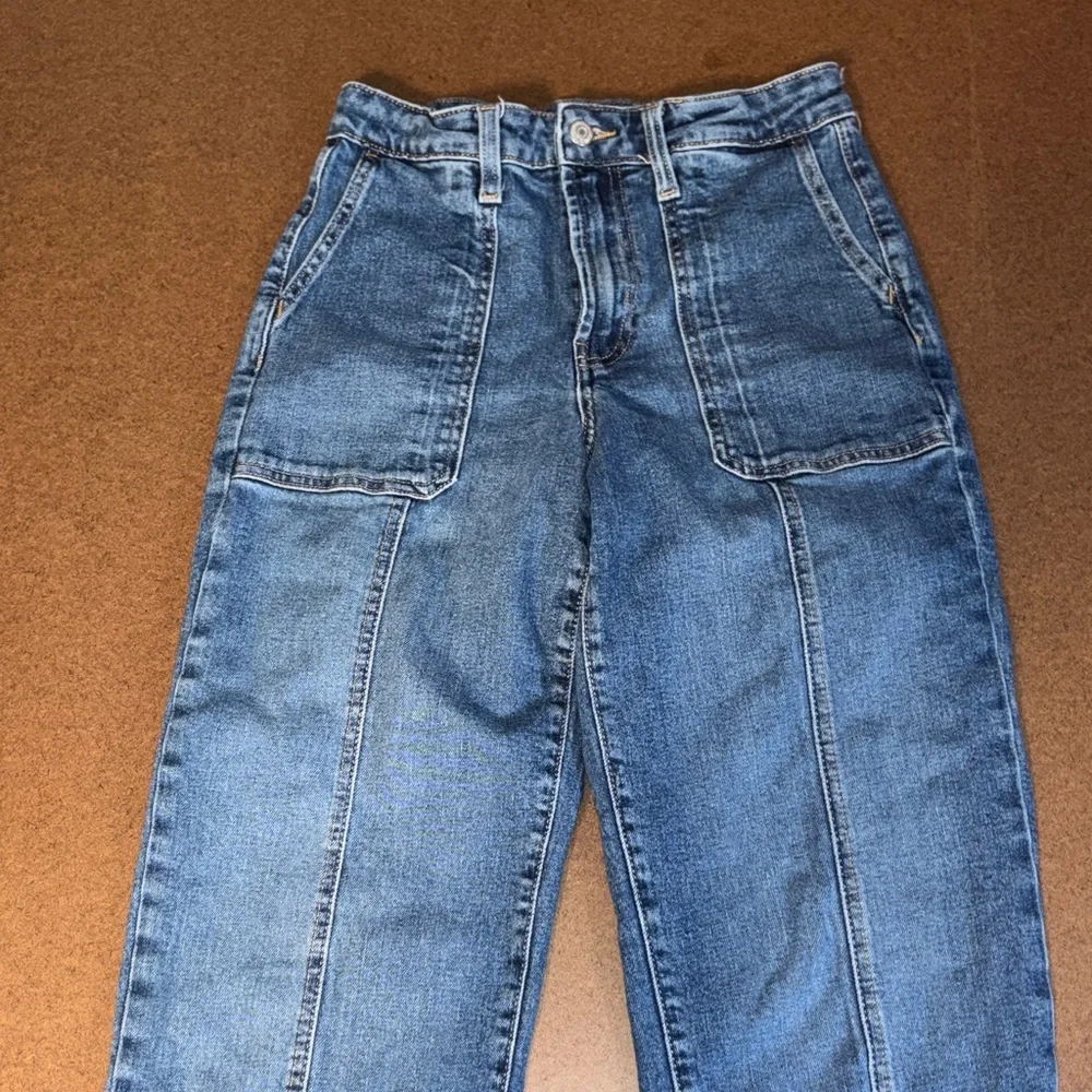 Old Navy Women's SZ 4 OG Loose High Rise Boyfriend Jeans Front Patch Pockets